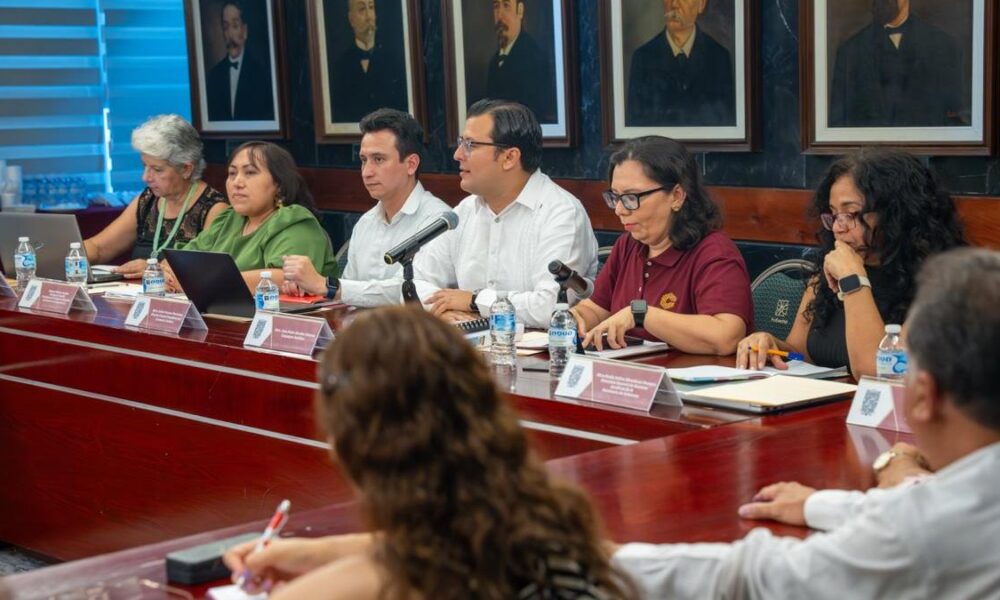 Avanza la construcción del proyecto de Ley del Notariado del Estado